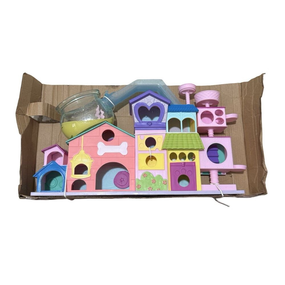 LPS Pet Ultimate Apartments Littlest Pet Shop Hasbro Playset 2016 Open Box